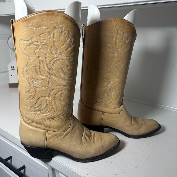 Vintage Tony Lama Women’s Western Cowboy Boots Size 7M Tan Leather USA Made - Picture 2 of 7